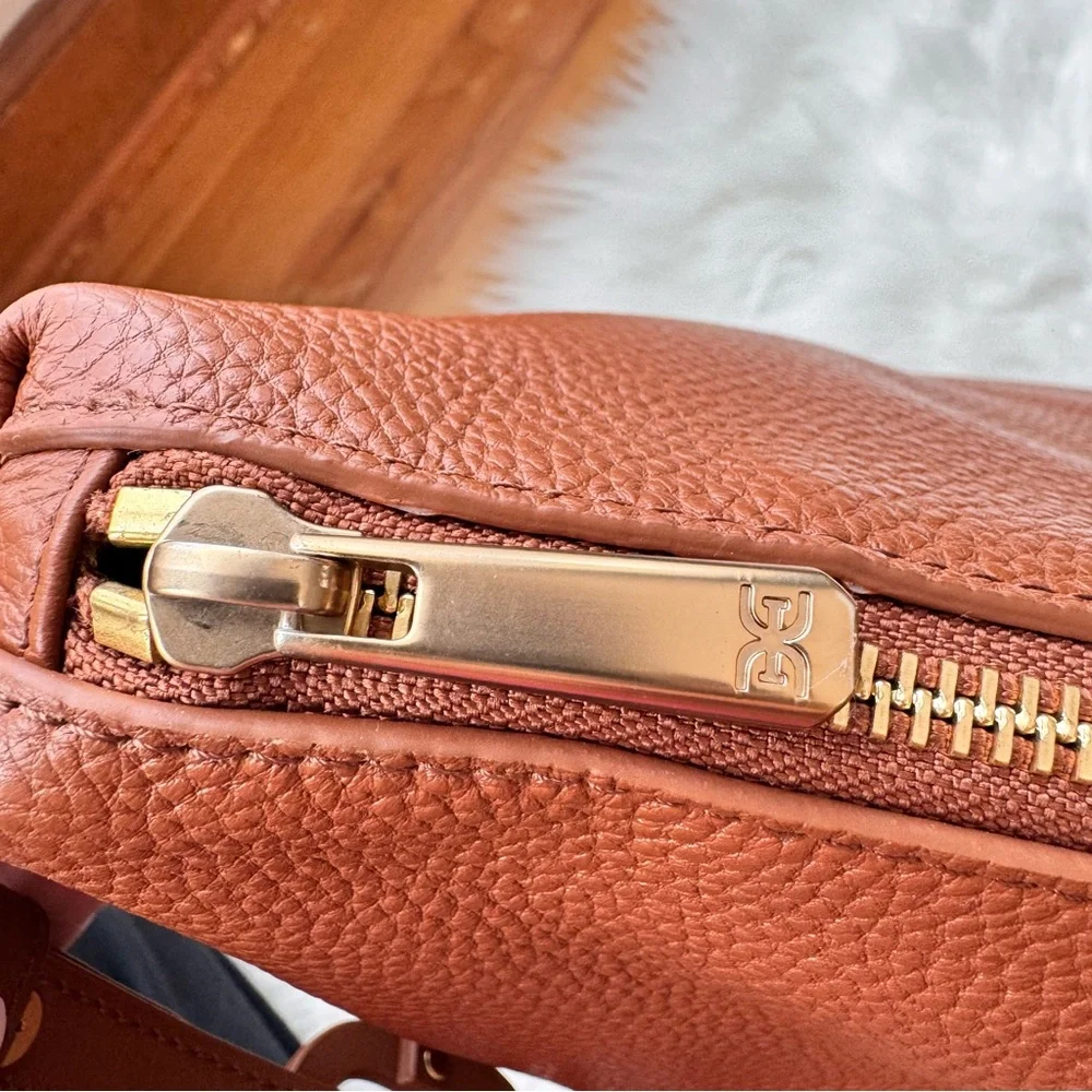 Sam Edelman Bay Large Leather Hobo Bag Chainlink Strap Caramel NWT
